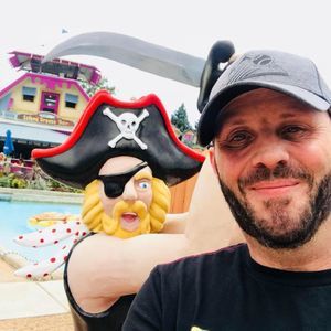 Meet your Posher, Sky